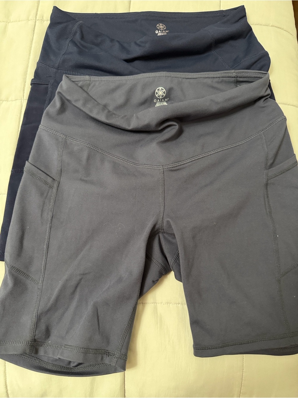GAIAM Women's Bike Shorts in Dark Gray and Navy